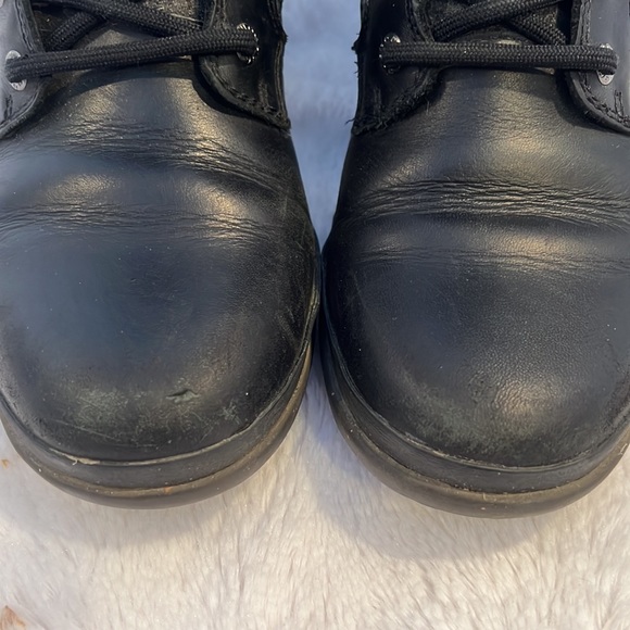 Ugg waterproof boots. Size 7 - Picture 5 of 9